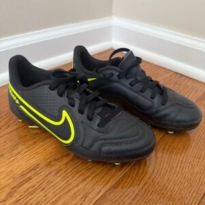 Nike Tiempo Legend 9 Club FG/MG Soccer Cleats Black Volt DA1331-070 Kids 1.5Y
